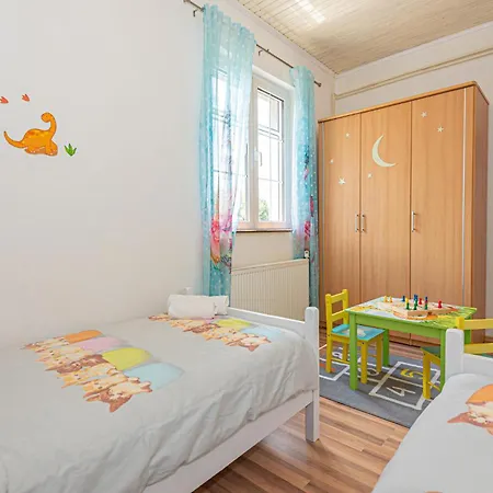 Διαμέρισμα Three-bedroom With An Outdoor Swimming Pool 09 *