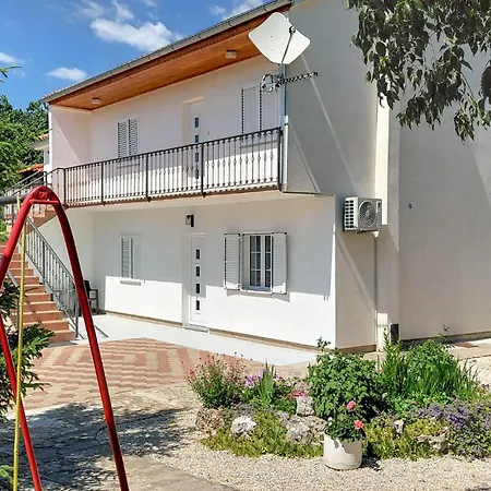- Sibenik-dubrava Vikendica Dubrava (Sibenik-Knin)
