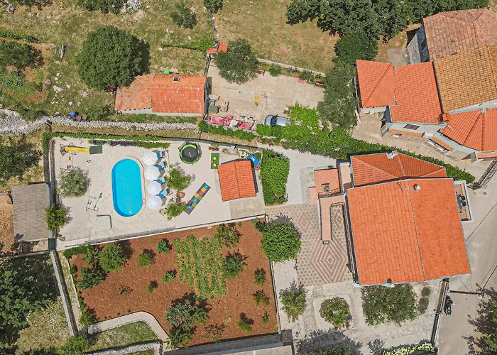 Holiday Home - Sibenik-Dubrava Vakantiehuis *