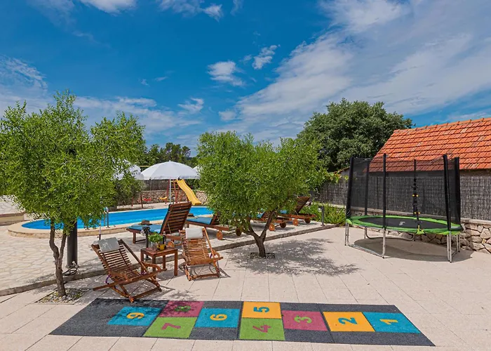 Holiday Home - Sibenik-Dubrava * Dubrava (Sibenik-Knin)